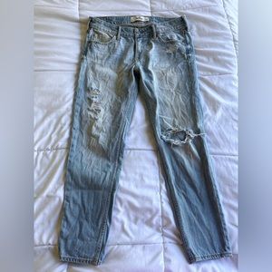 Hollister Light Wash Lace Pocket Distressed Relaxed Ankle Jeans size 7 W 28